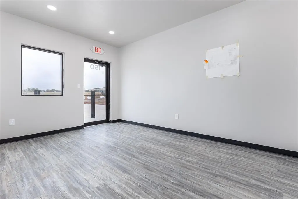 Photo 5 — 8101 Silver Crossing 320, Oklahoma City, OK 73132