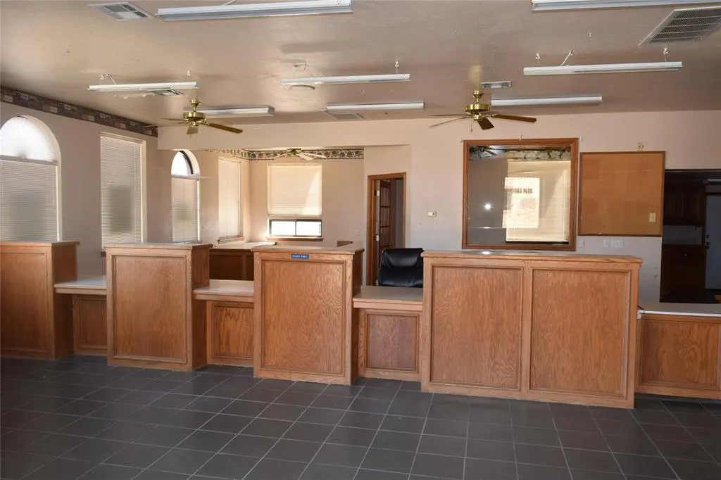Photo 4 — 11524 NE 23rd Street, Nicoma Park, OK 73020