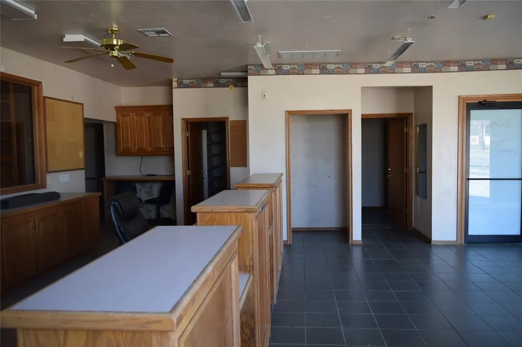 Photo 5 — 11524 NE 23rd Street, Nicoma Park, OK 73020