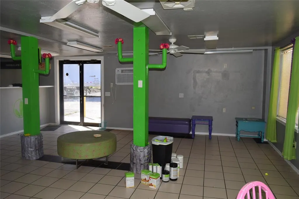 Photo 13 — 11524 NE 23rd Street, Nicoma Park, OK 73020