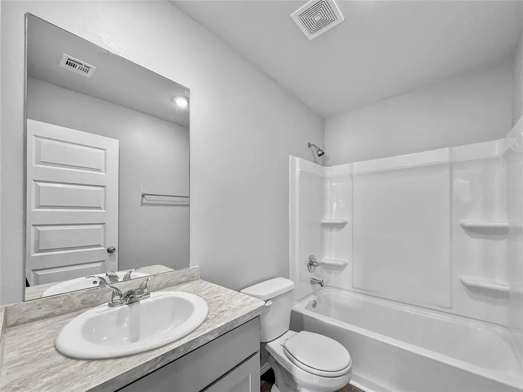 Photo 15 — 2014 Taylor, Chickasha, OK 73018