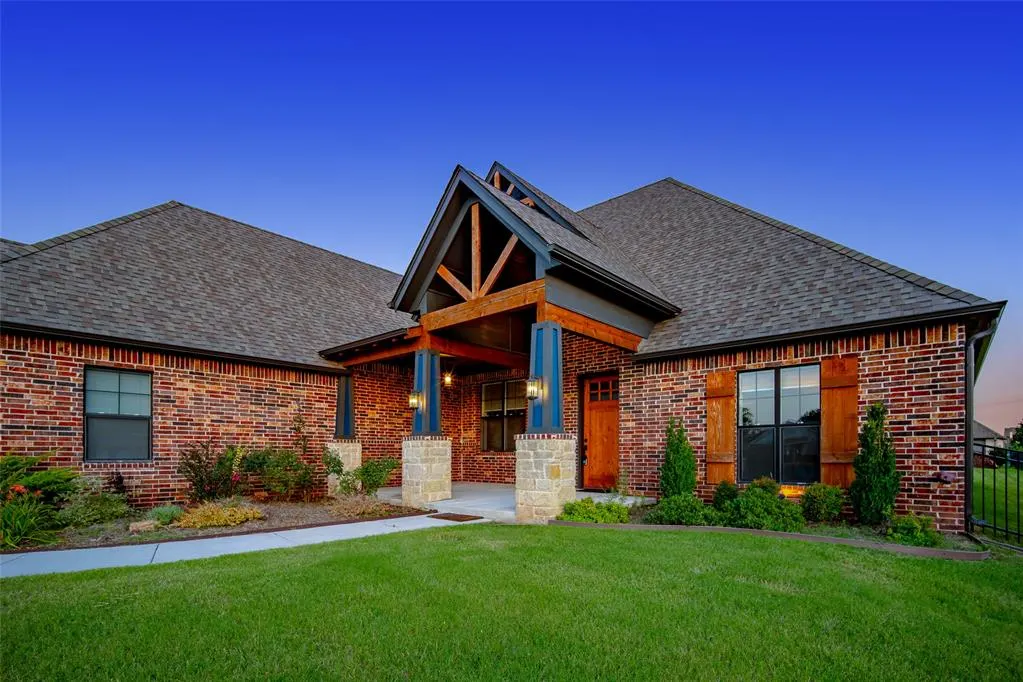 Photo 2 — 4308 SW 127th Street, Oklahoma City, OK 73173