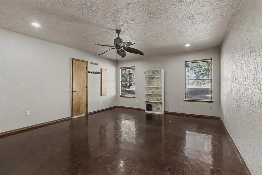 Photo 15 — 2028 Melody Lane, Edmond, OK 73013