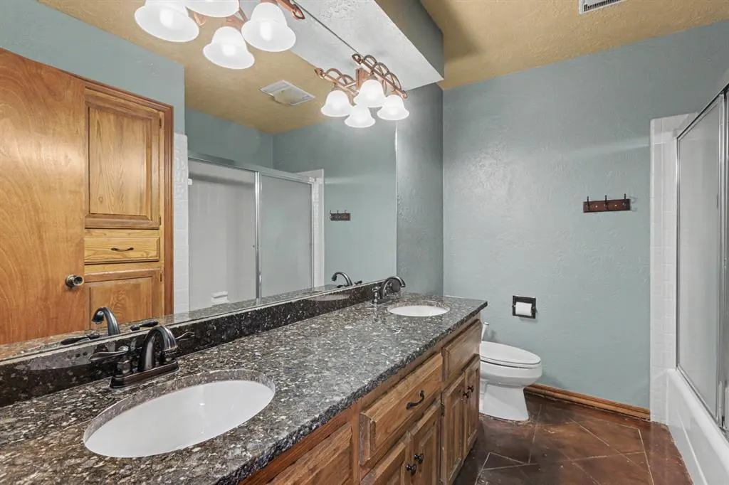 Photo 21 — 2028 Melody Lane, Edmond, OK 73013