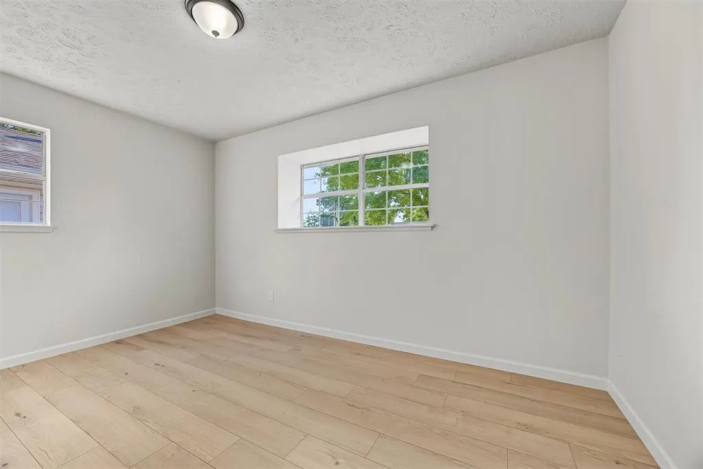 Photo 9 — 2608 N Reeves Avenue, Oklahoma City, OK 73127