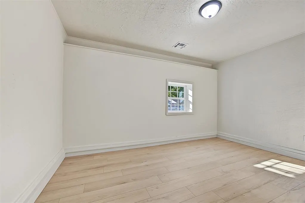 Photo 10 — 2608 N Reeves Avenue, Oklahoma City, OK 73127