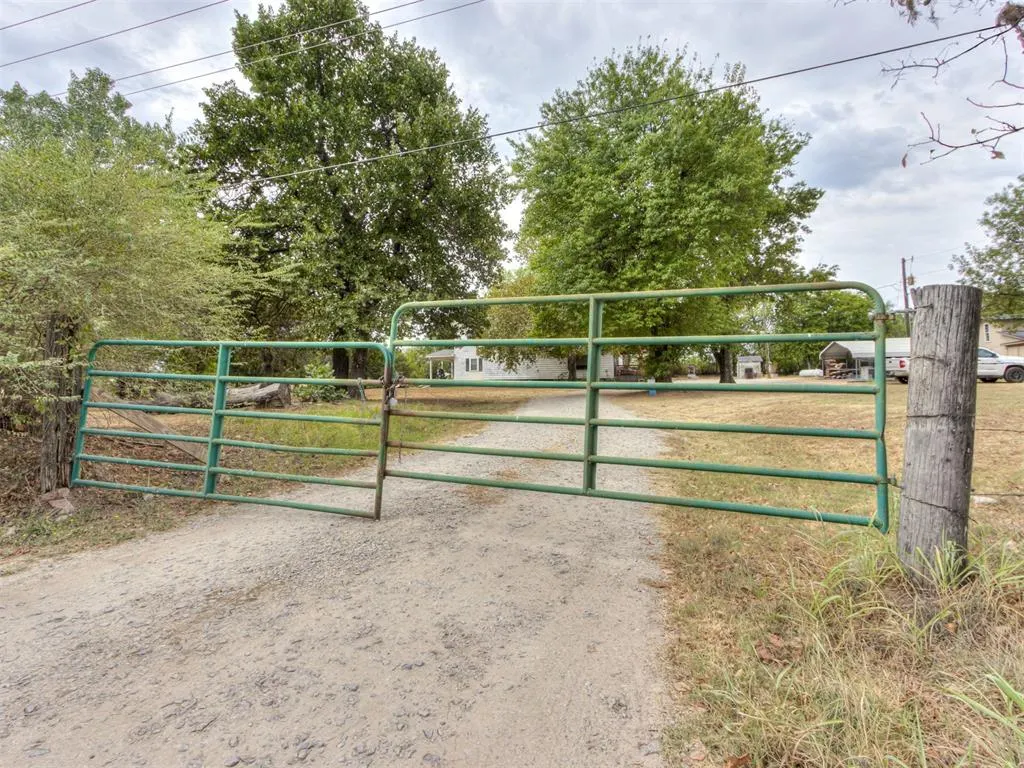 Photo 23 — 104895 S 3310 Road, Harrah, OK 73045