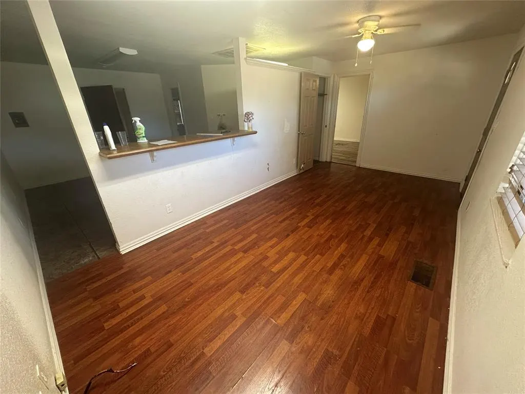 Photo 2 — 1140 NW 92nd Street, Oklahoma City, OK 73114