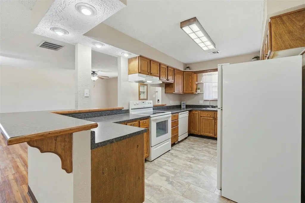 Photo 10 — 313 NW 63rd Street, Lawton, OK 73505