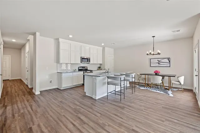 Photo 2 — 861 Stella Trail, Guthrie, OK 73044