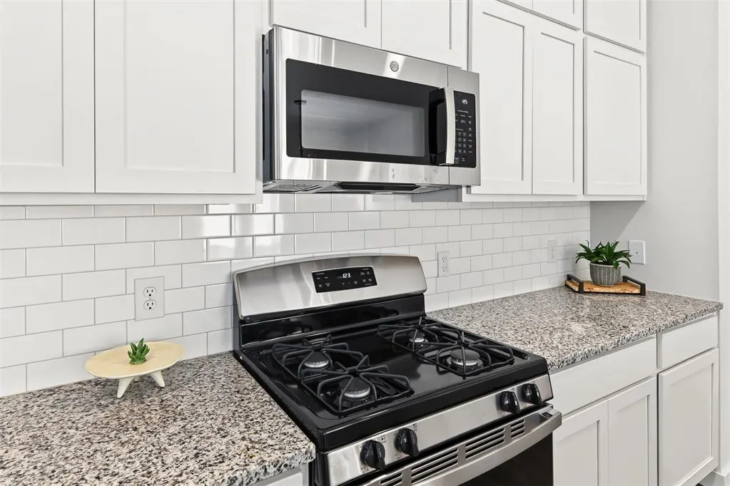 Photo 9 — 861 Stella Trail, Guthrie, OK 73044