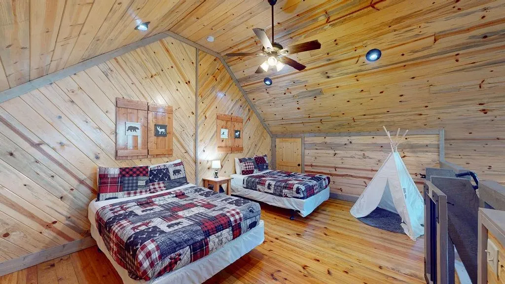 Photo 3 — 146 Paradise Lane, Broken Bow, OK 74728