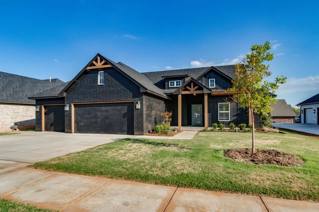 Photo 3 — 11615 NW 106th Street, Yukon, OK 73099