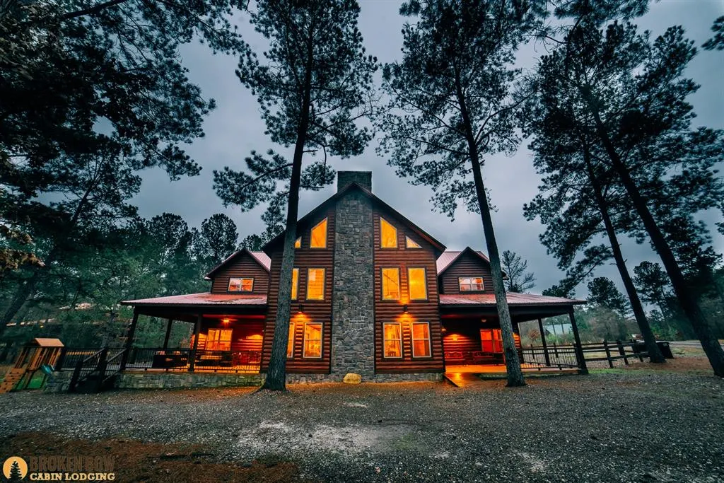 Front exterior — 37 Orange Grove Road, Broken Bow, OK 74728