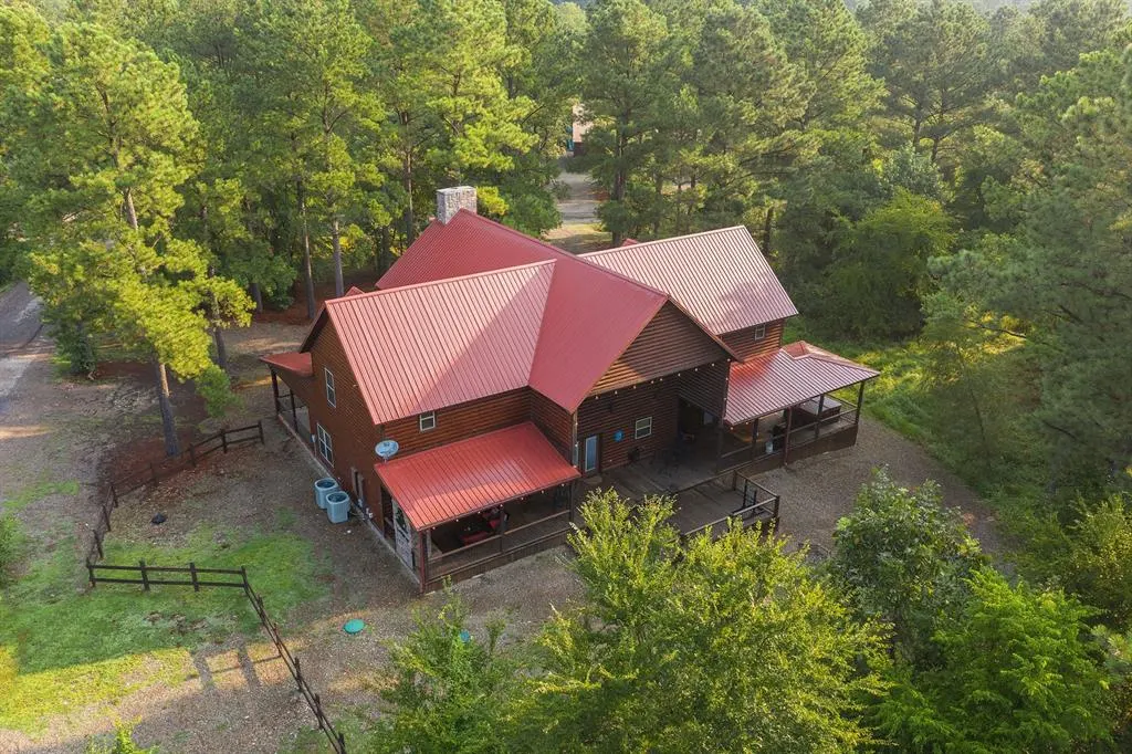 Photo 2 — 37 Orange Grove Road, Broken Bow, OK 74728