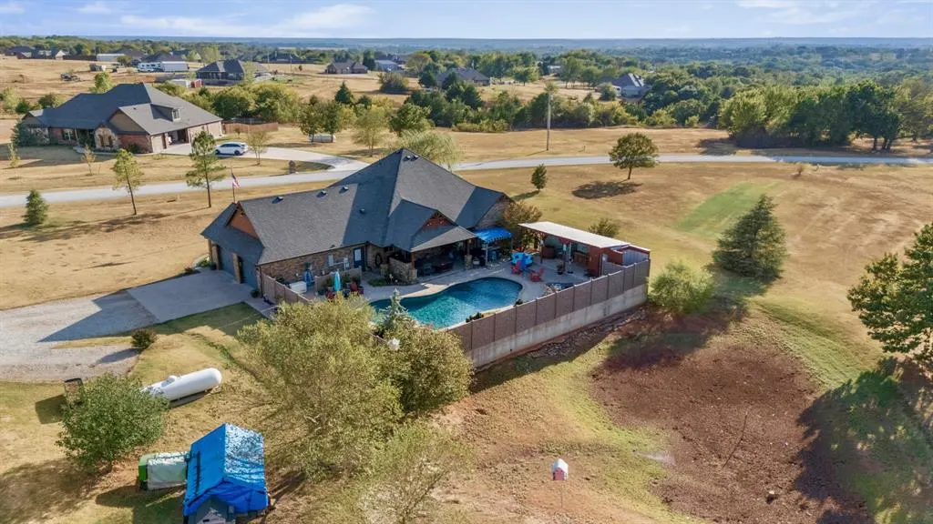 Photo 5 — 20097 Wolf Creek Terrace, Purcell, OK 73080