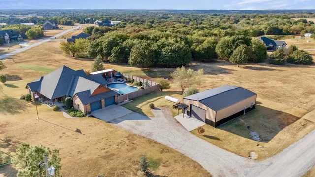Photo 7 — 20097 Wolf Creek Terrace, Purcell, OK 73080