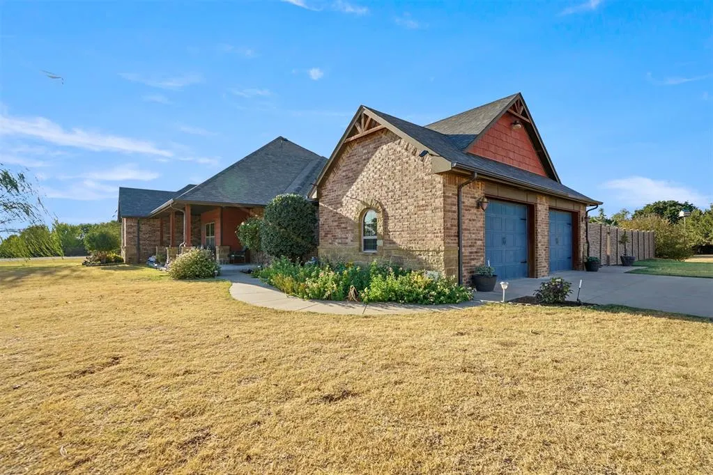Photo 15 — 20097 Wolf Creek Terrace, Purcell, OK 73080