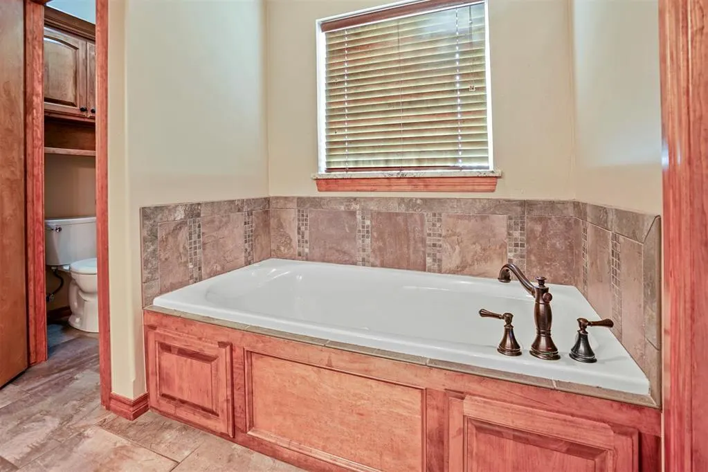 Photo 40 — 20097 Wolf Creek Terrace, Purcell, OK 73080