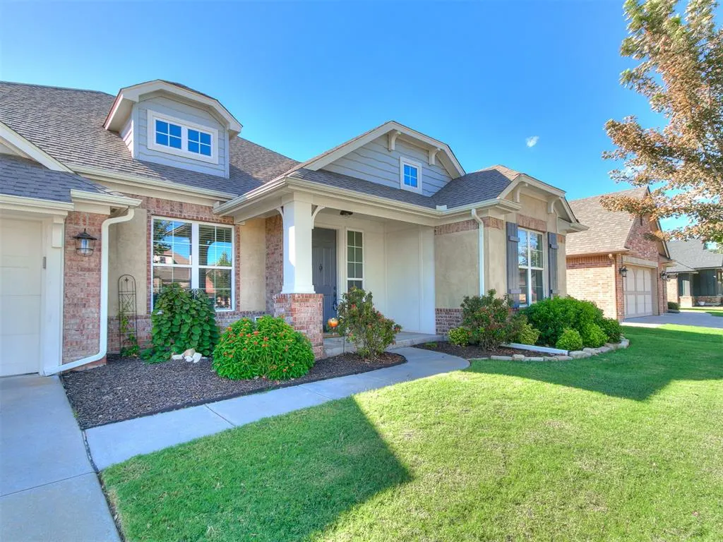 Photo 2 — 18513 Alberto Place, Edmond, OK 73012