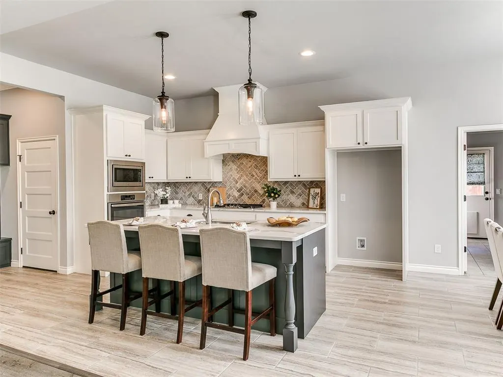 Photo 17 — 18513 Alberto Place, Edmond, OK 73012