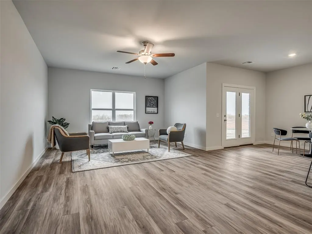 Photo 3 — 3530 Manning Farms Boulevard, El Reno, OK 73036
