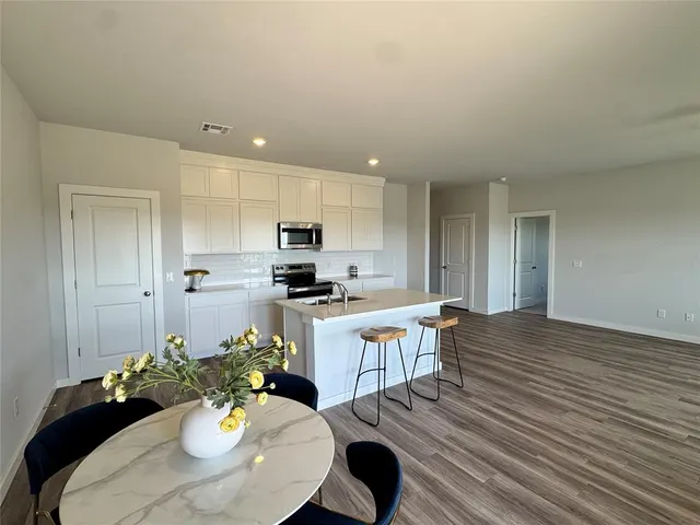 Photo 5 — 3530 Manning Farms Boulevard, El Reno, OK 73036