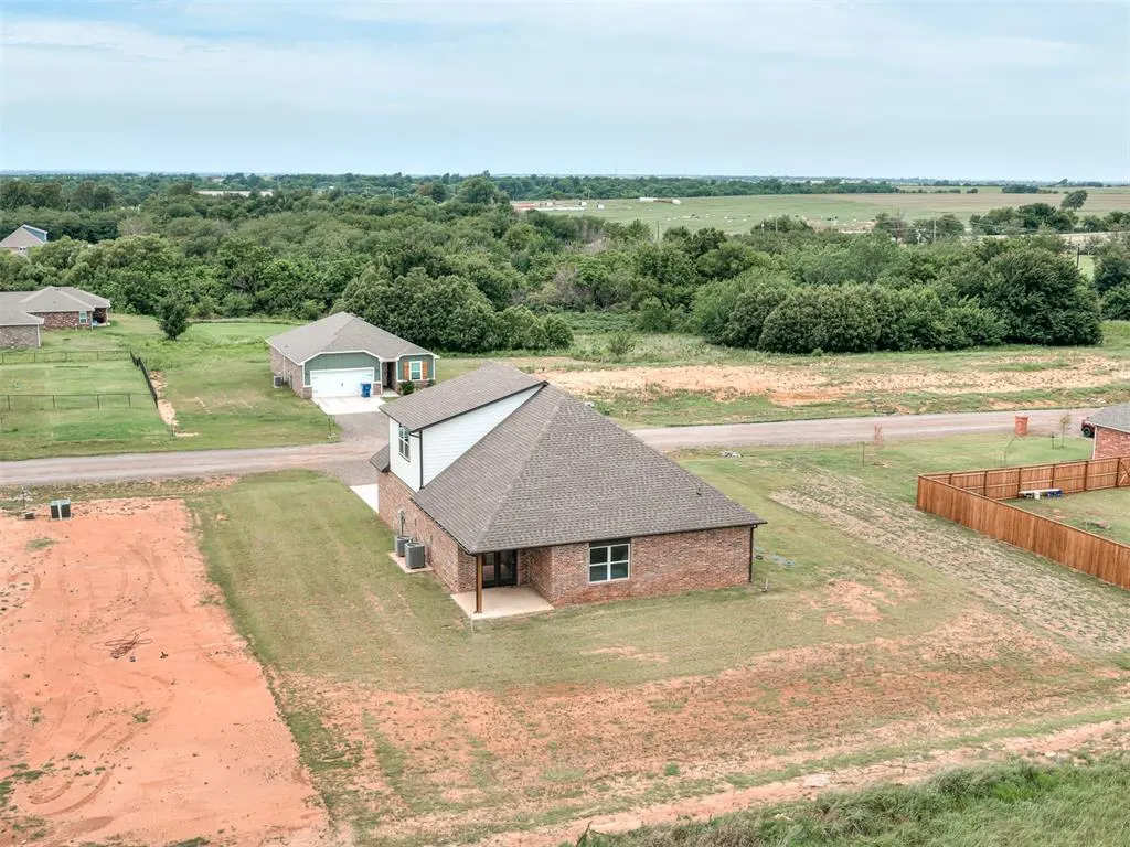 Photo 39 — 3530 Manning Farms Boulevard, El Reno, OK 73036