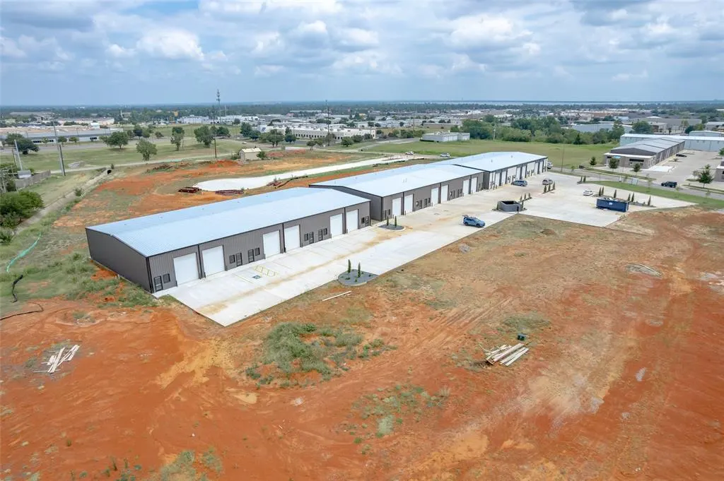 Front exterior — 8101 Silver Crossing 330, Oklahoma City, OK 73132