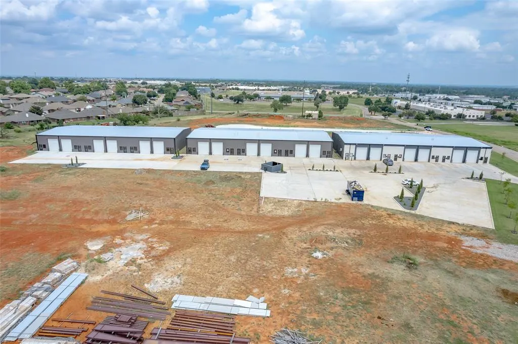 Photo 2 — 8101 Silver Crossing 340, Oklahoma City, OK 73132