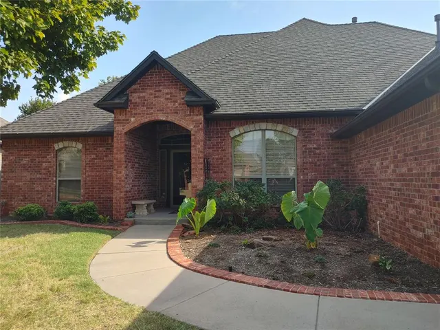 Photo 2 — 1516 SW 136th Street, Oklahoma City, OK 73170