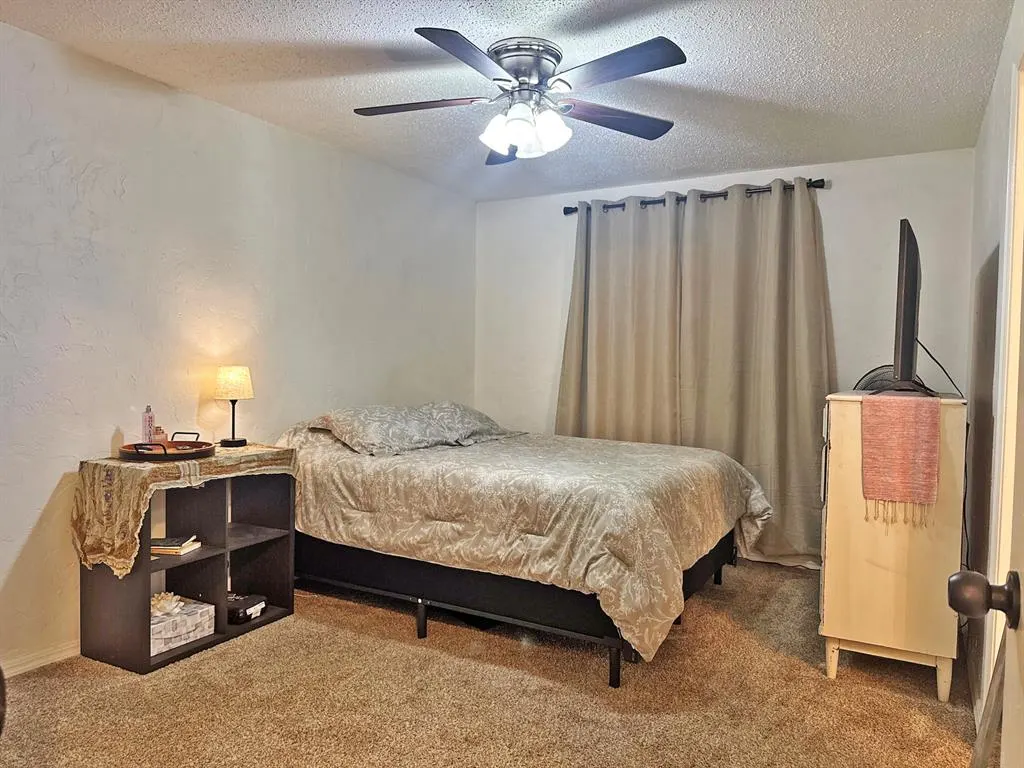 Photo 6 — 4912 S Dimple Drive, Oklahoma City, OK 73135