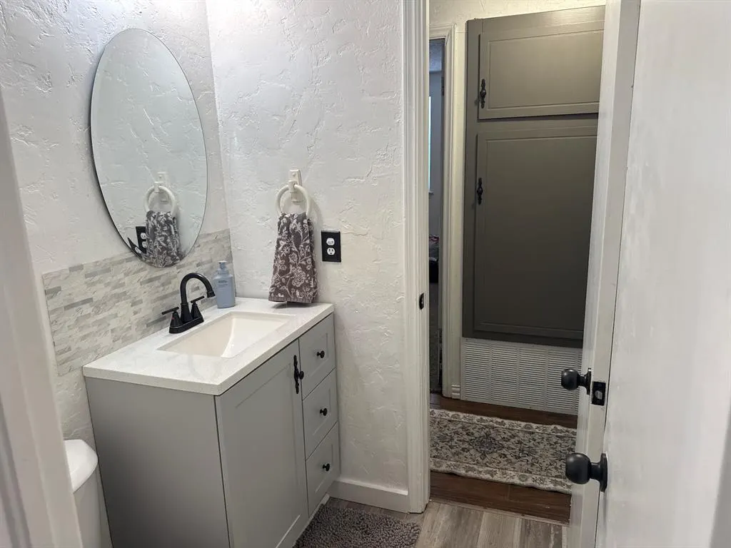 Photo 8 — 4912 S Dimple Drive, Oklahoma City, OK 73135