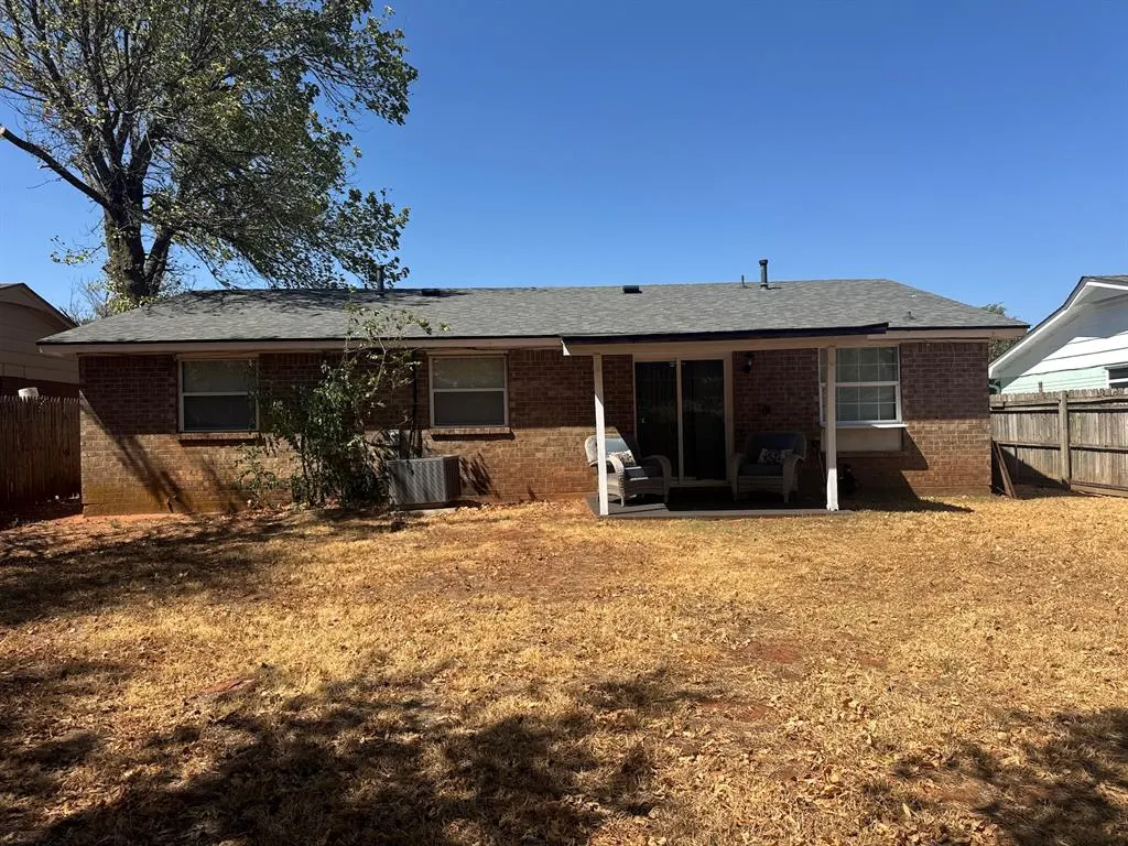 Photo 11 — 4912 S Dimple Drive, Oklahoma City, OK 73135