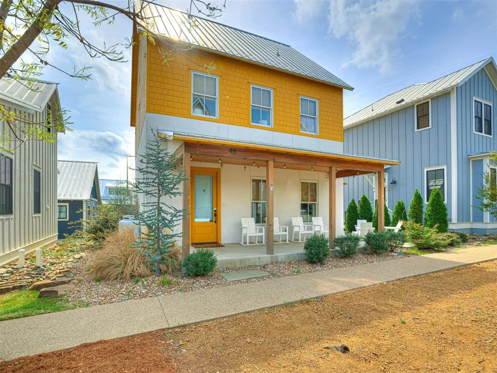 Front exterior — 48 Center Lane, Carlton Landing, OK 74432