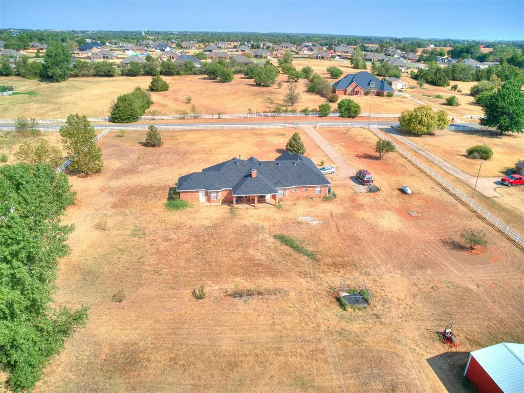 Photo 8 — 12720 SW 58th Street, Mustang, OK 73064
