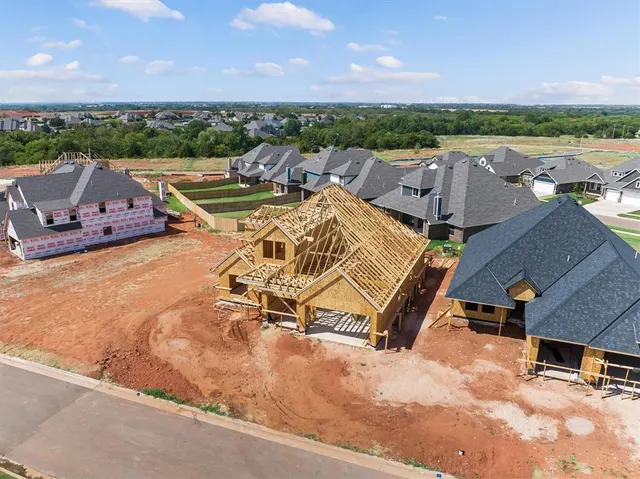 Photo 2 — 15405 Addison Lane, Edmond, OK 73013