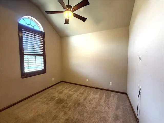 Photo 8 — 18309 El Greco Drive, Edmond, OK 73012
