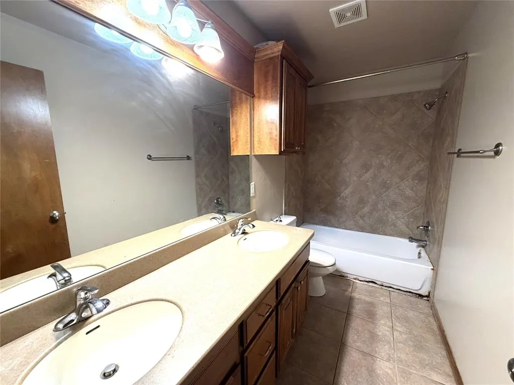 Photo 10 — 18309 El Greco Drive, Edmond, OK 73012
