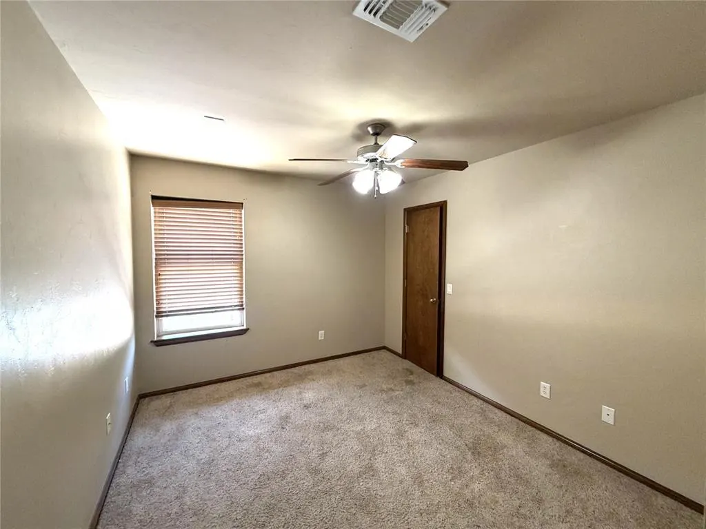 Photo 12 — 18309 El Greco Drive, Edmond, OK 73012