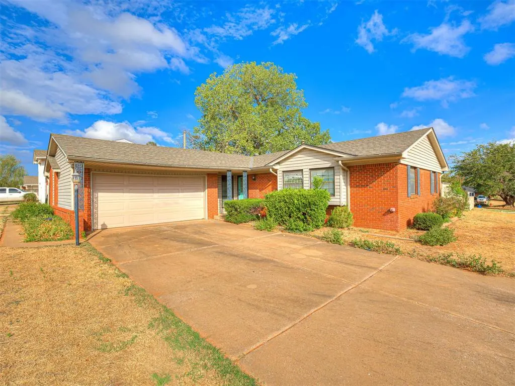 Front exterior — 5401 NW 64th Street, Warr Acres, OK 73132