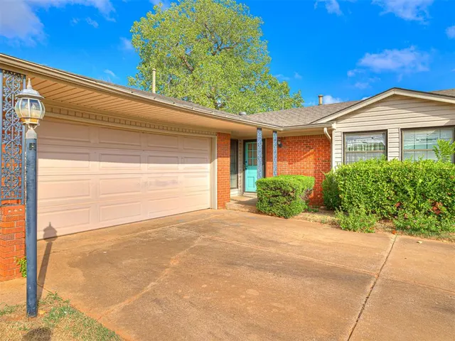 Photo 3 — 5401 NW 64th Street, Warr Acres, OK 73132