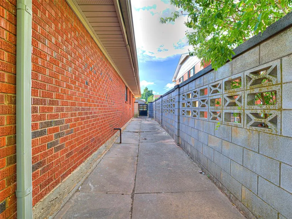 Photo 38 — 5401 NW 64th Street, Warr Acres, OK 73132