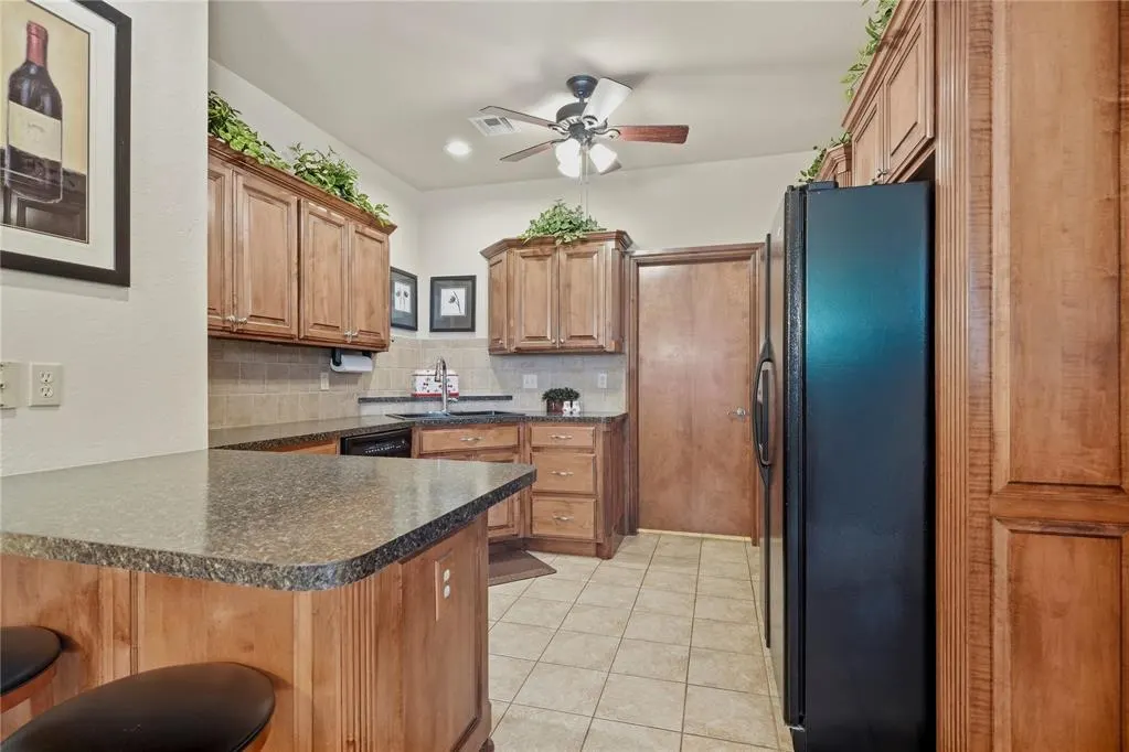 Photo 11 — 13316 Prairie View Lane, Oklahoma City, OK 73142