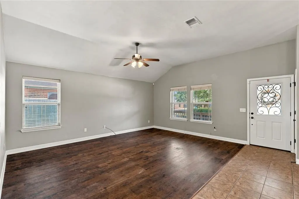 Photo 5 — 106 N Boardwalk Street, Stillwater, OK 74075
