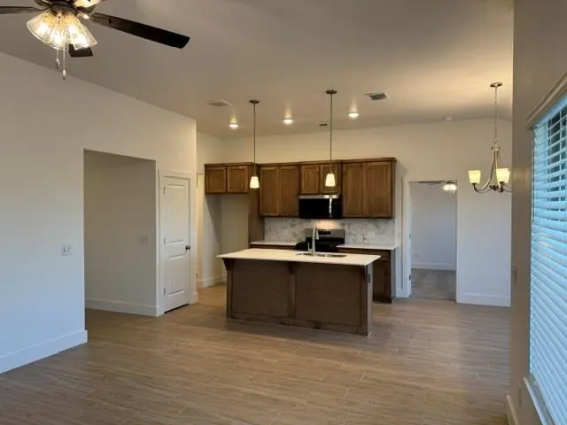 Photo 6 — 16104 Wolf Creek Way, Oklahoma City, OK 73170
