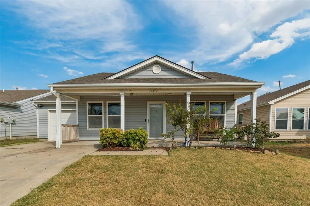 Front exterior — 15612 Acacia Road, Oklahoma City, OK 73170