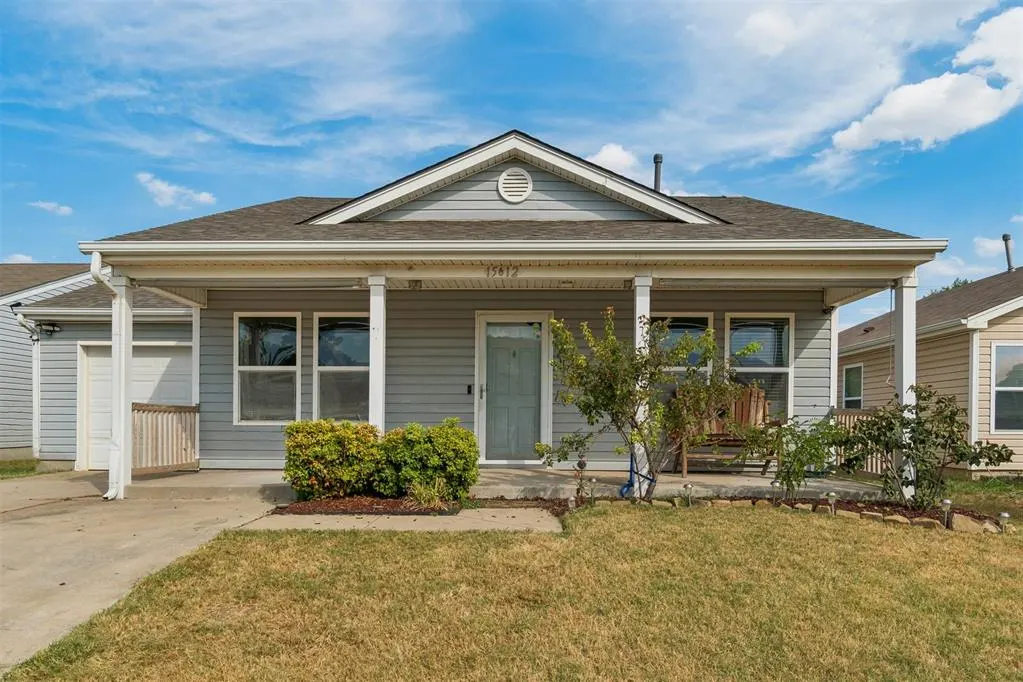 Photo 2 — 15612 Acacia Road, Oklahoma City, OK 73170