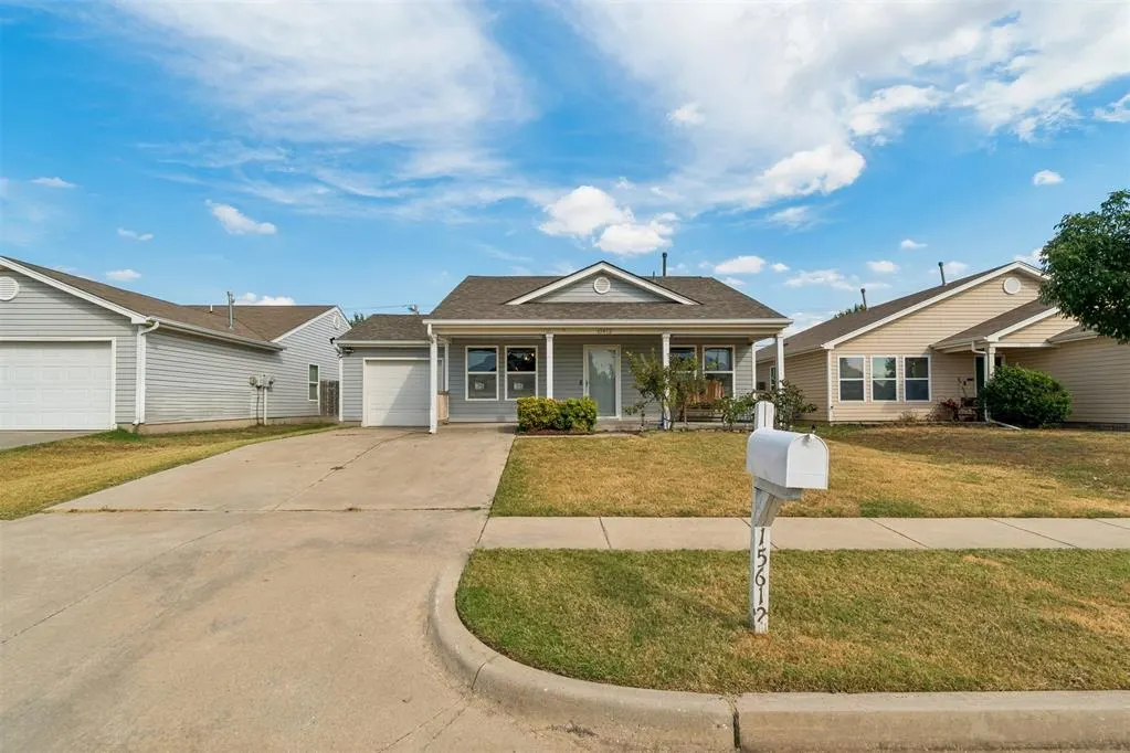 Photo 4 — 15612 Acacia Road, Oklahoma City, OK 73170