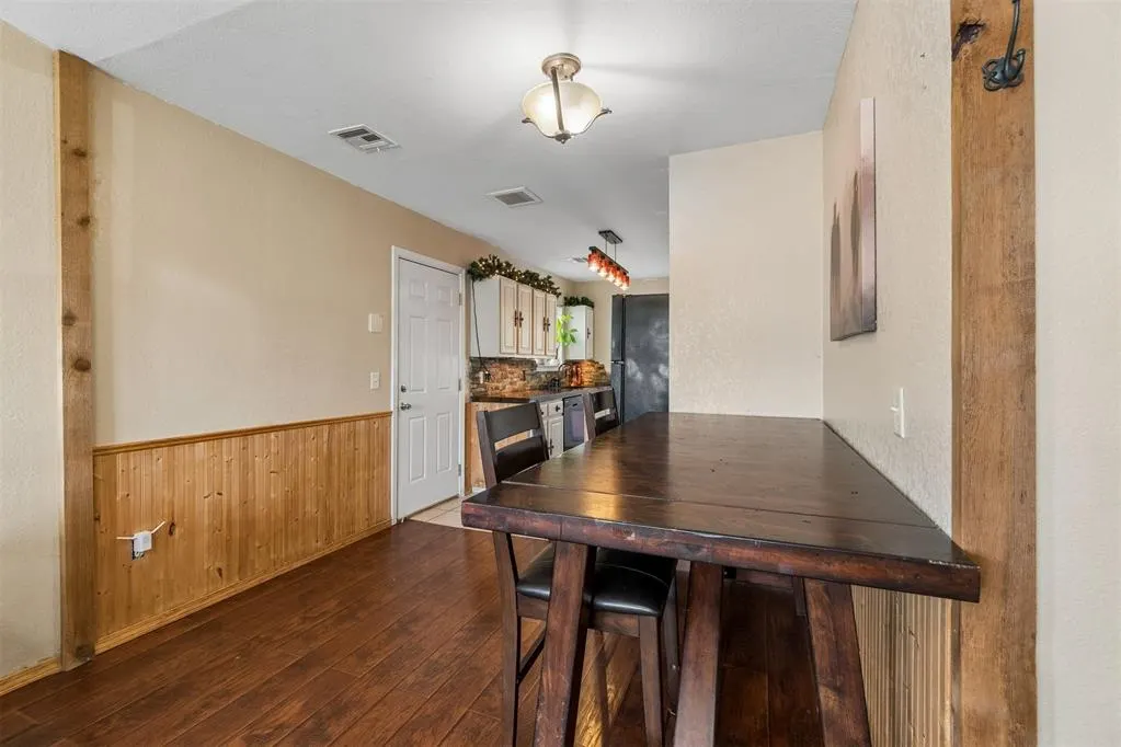 Photo 11 — 15612 Acacia Road, Oklahoma City, OK 73170